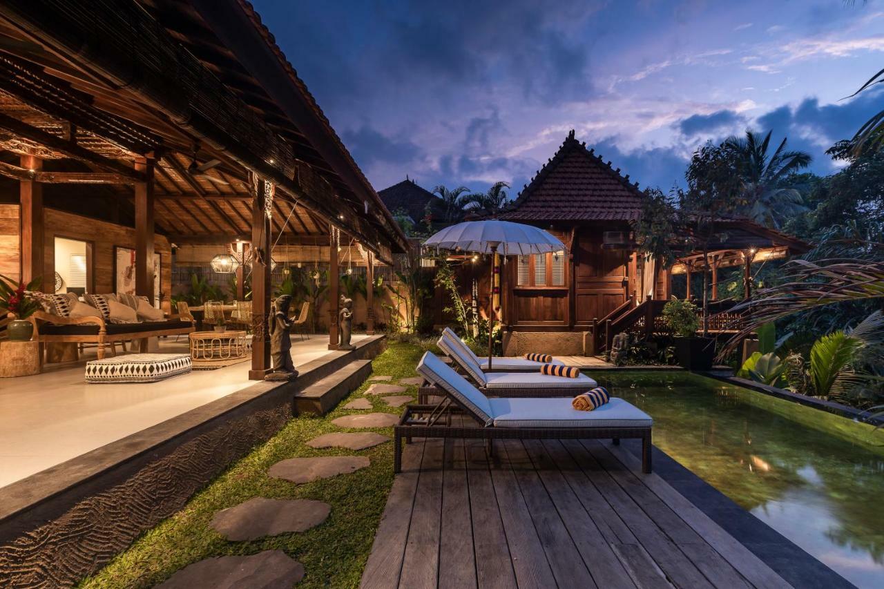 Villa Niyamas Ubud エクステリア 写真