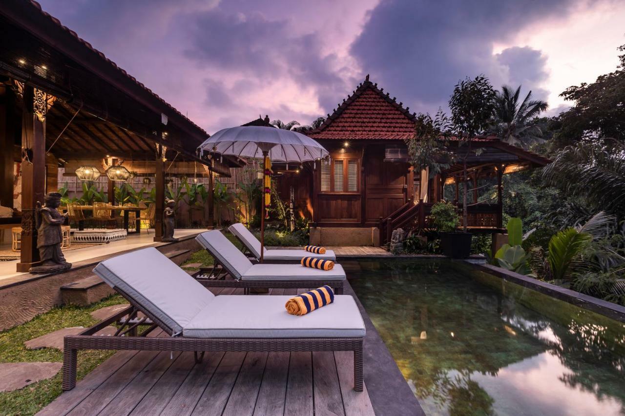 Villa Niyamas Ubud エクステリア 写真