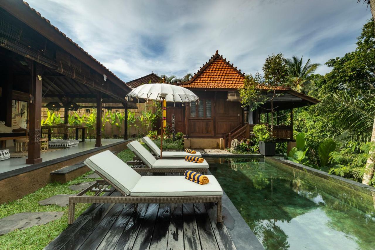 Villa Niyamas Ubud エクステリア 写真