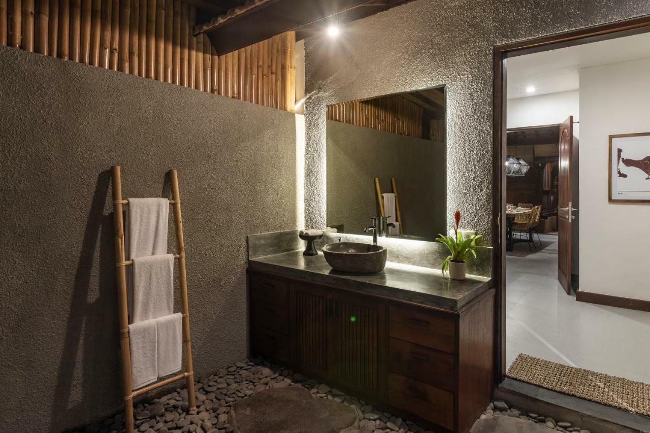 Villa Niyamas Ubud エクステリア 写真