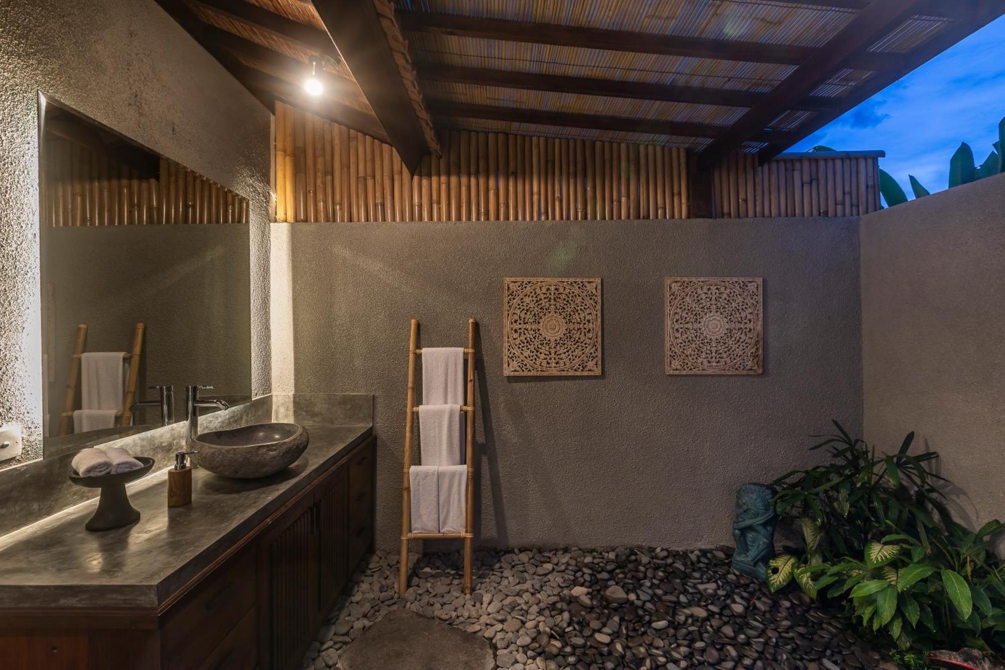 Villa Niyamas Ubud エクステリア 写真